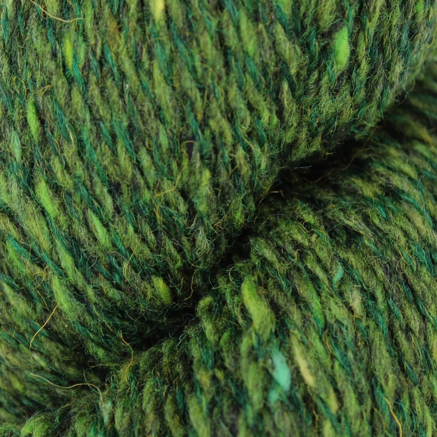 Donegal Twists 28% Luxury British Wool, 72% Soft Donegal Merino Hank Knitting 100g Hank