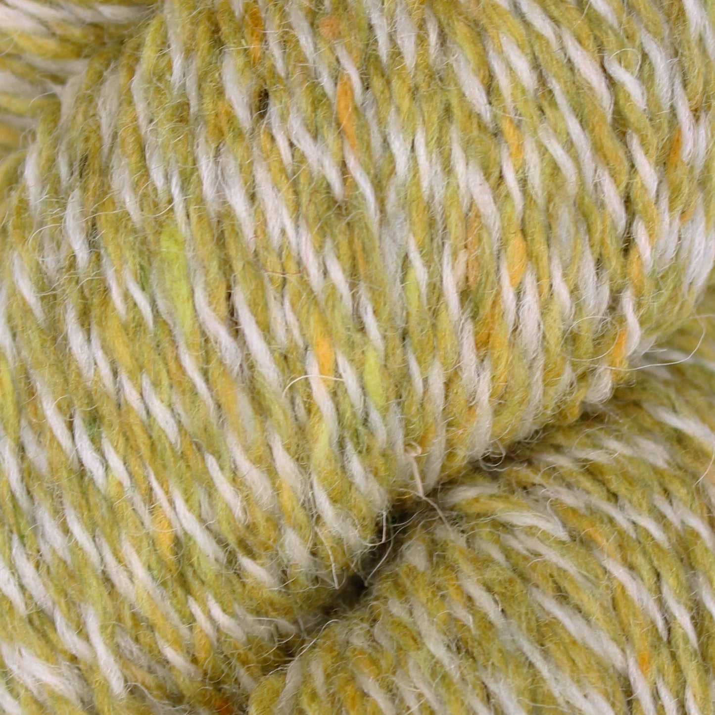 Donegal Twists 28% Luxury British Wool, 72% Soft Donegal Merino Hank Knitting 100g Hank