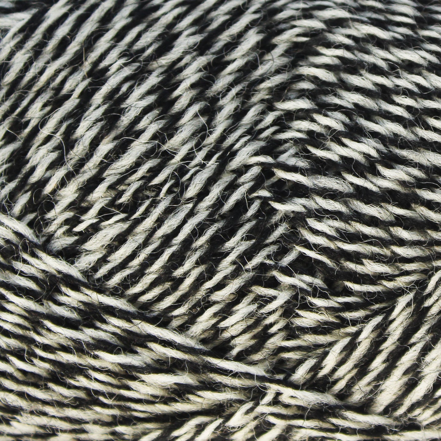 Tweedle Pip 4ply: 100% British Hand Knitting Wool 25g Ball